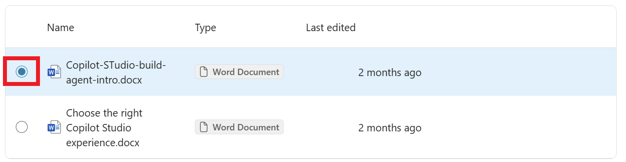 Screenshot die de selectie van kennisbronnen toont om op te nemen in de testcase-generatie.